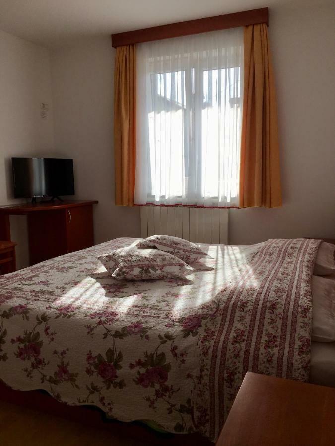 Farm Stay Pri Cepcovih Golac Exterior photo